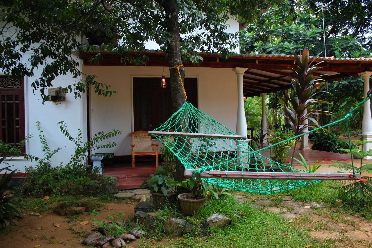 Sigiriya Lahiru Homestay Extérieur photo