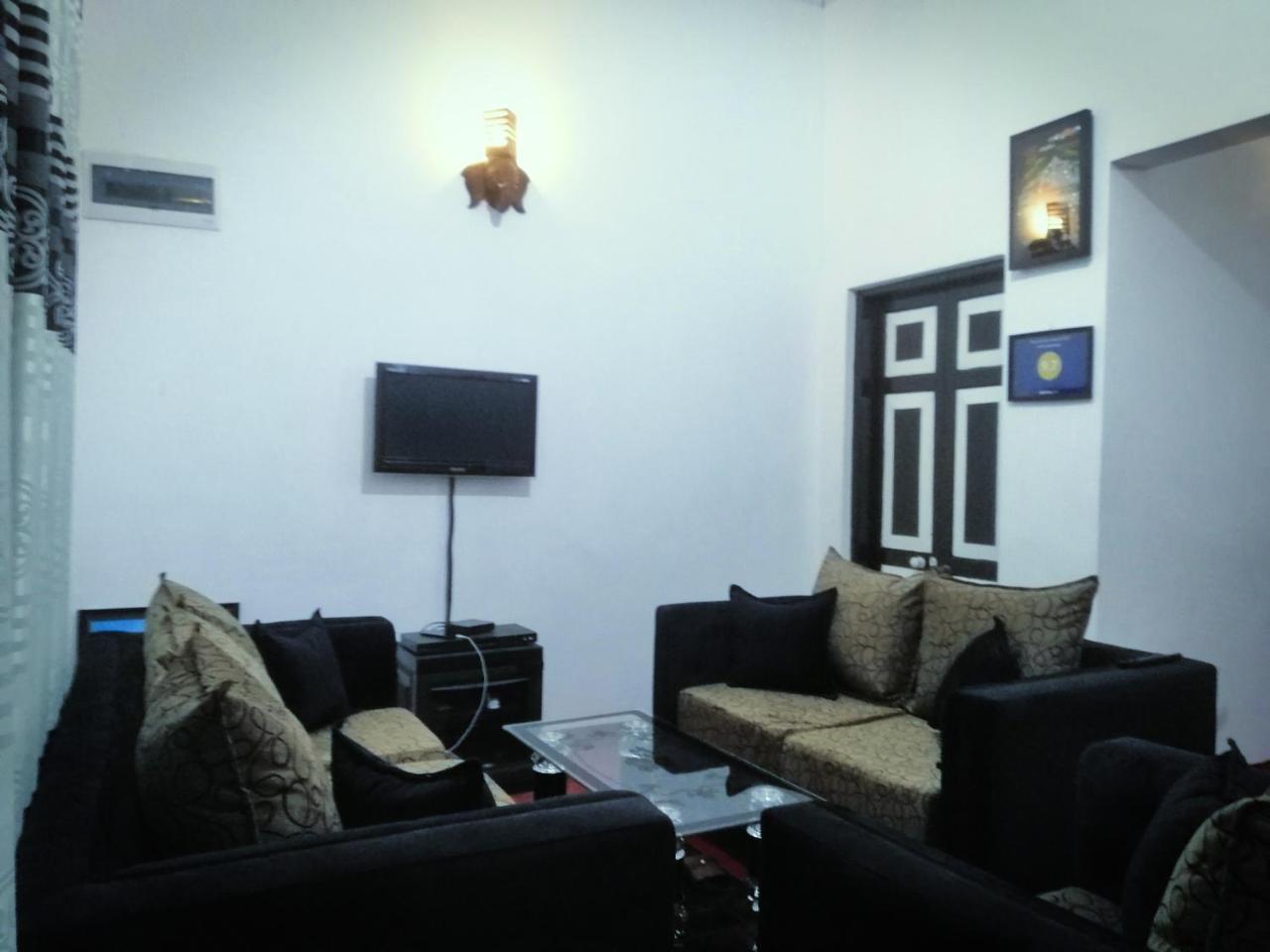 Sigiriya Lahiru Homestay Extérieur photo